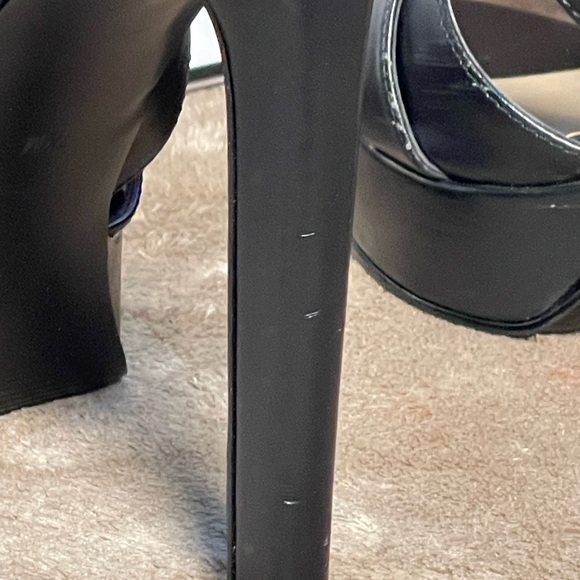 Guess Black Strappy Heels - Picture 8 of 16